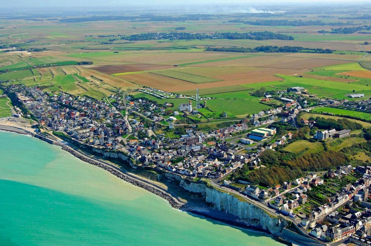 Tiny Bikini, Ault, Baie De Somme, 200 M De La Mer Экстерьер фото